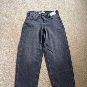 Women’s hollister black denim low rise jeans